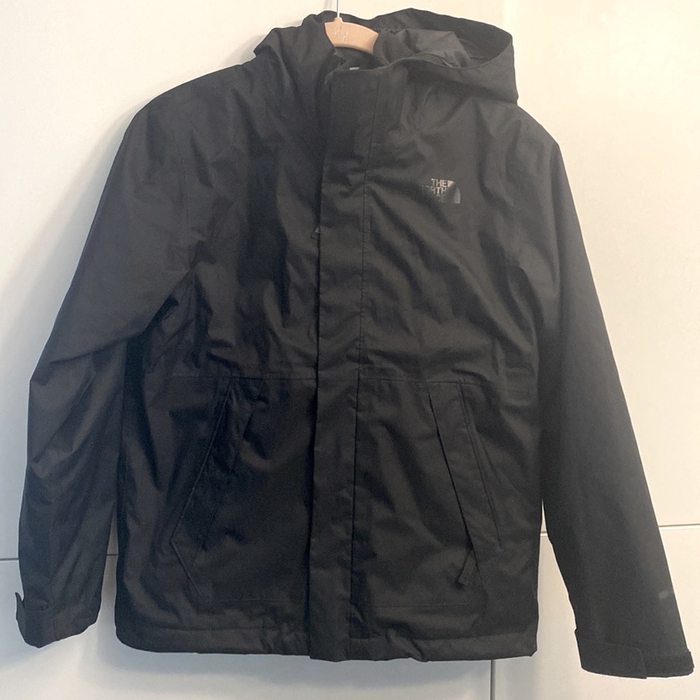 The North Face - Youth Boys Black Triclimate Jacket. Size M (10/12).